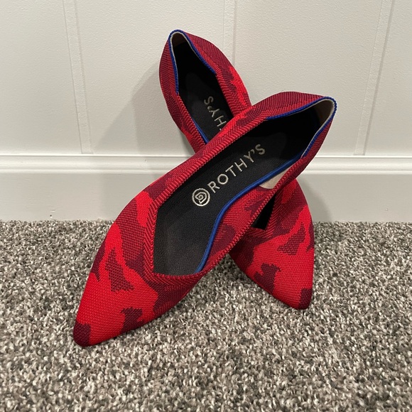 Rothy’s Red Camo Knit Pointed Flats - Picture 1 of 5